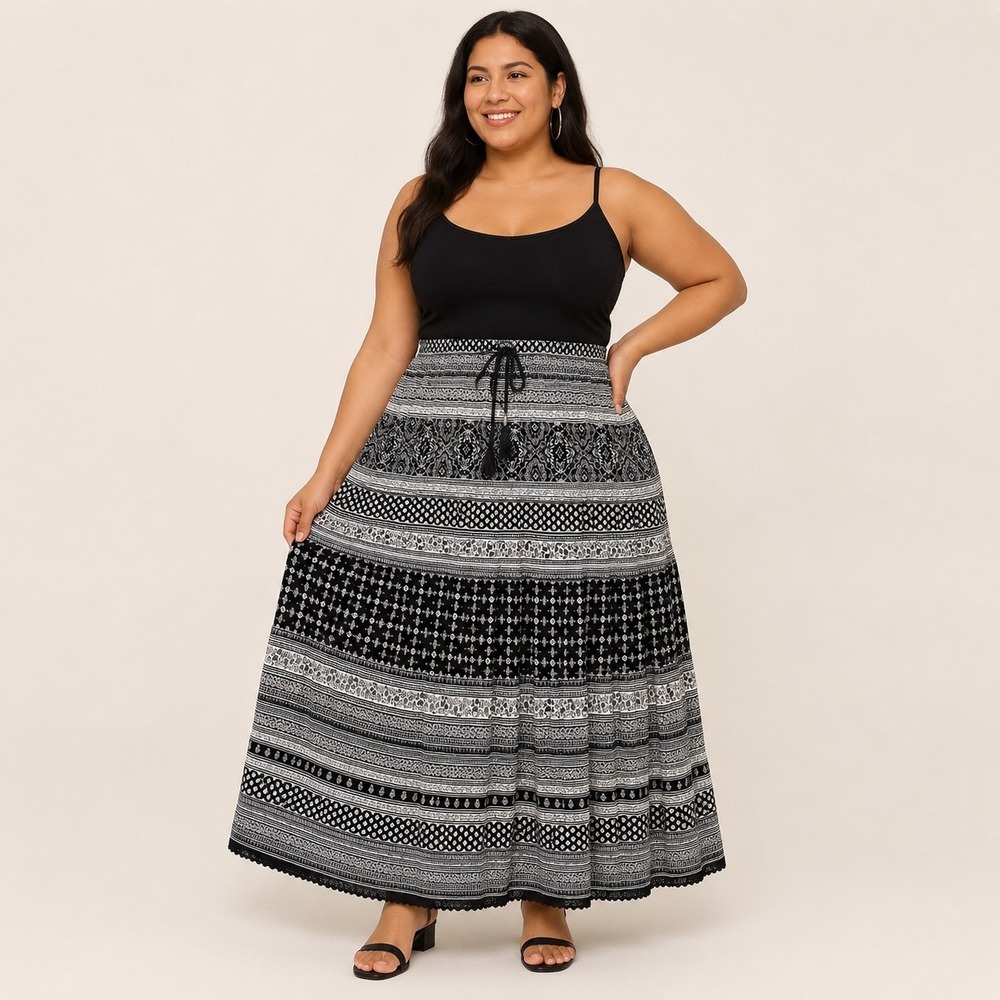 WESTPORT Whimsygoth Boho Tiered Maxi Skirt 1X Black White Paisley PullOn Crochet